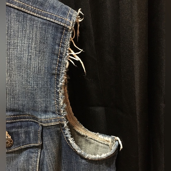 Reitmans Jeans - Denim Vest With Embroidery Detail - 2x - Picture 5 of 8